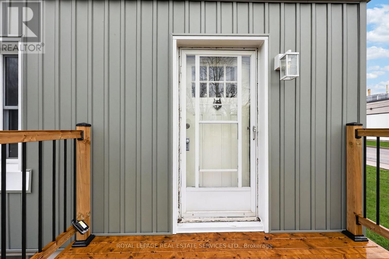 71 CENTRE STREET SOUTH Image 3