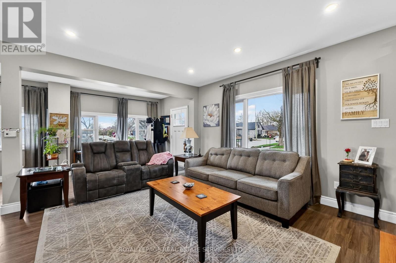 71 CENTRE STREET SOUTH Image 7