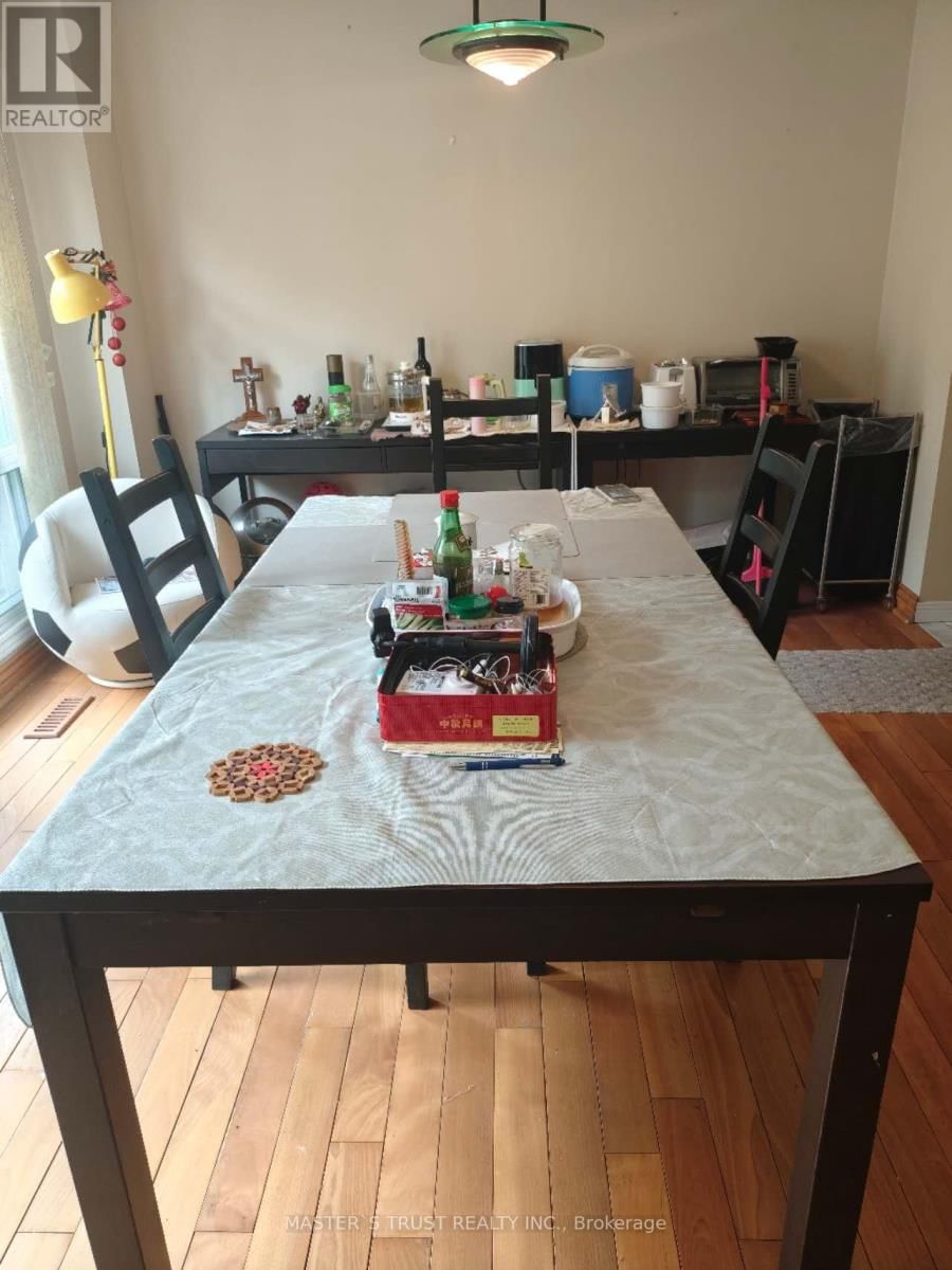 40 - 653 VILLAGE PARKWAY EAST Image 6