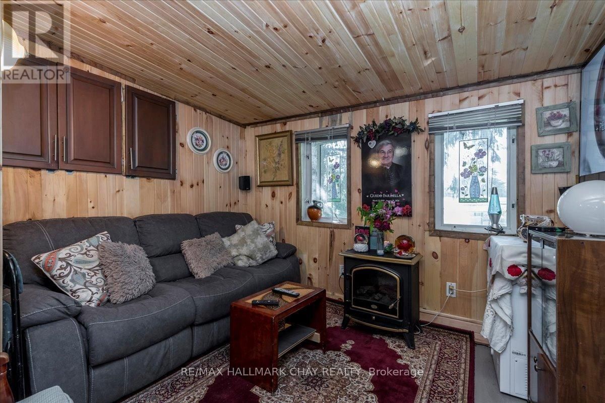 43 LINDEN LANE Image 11