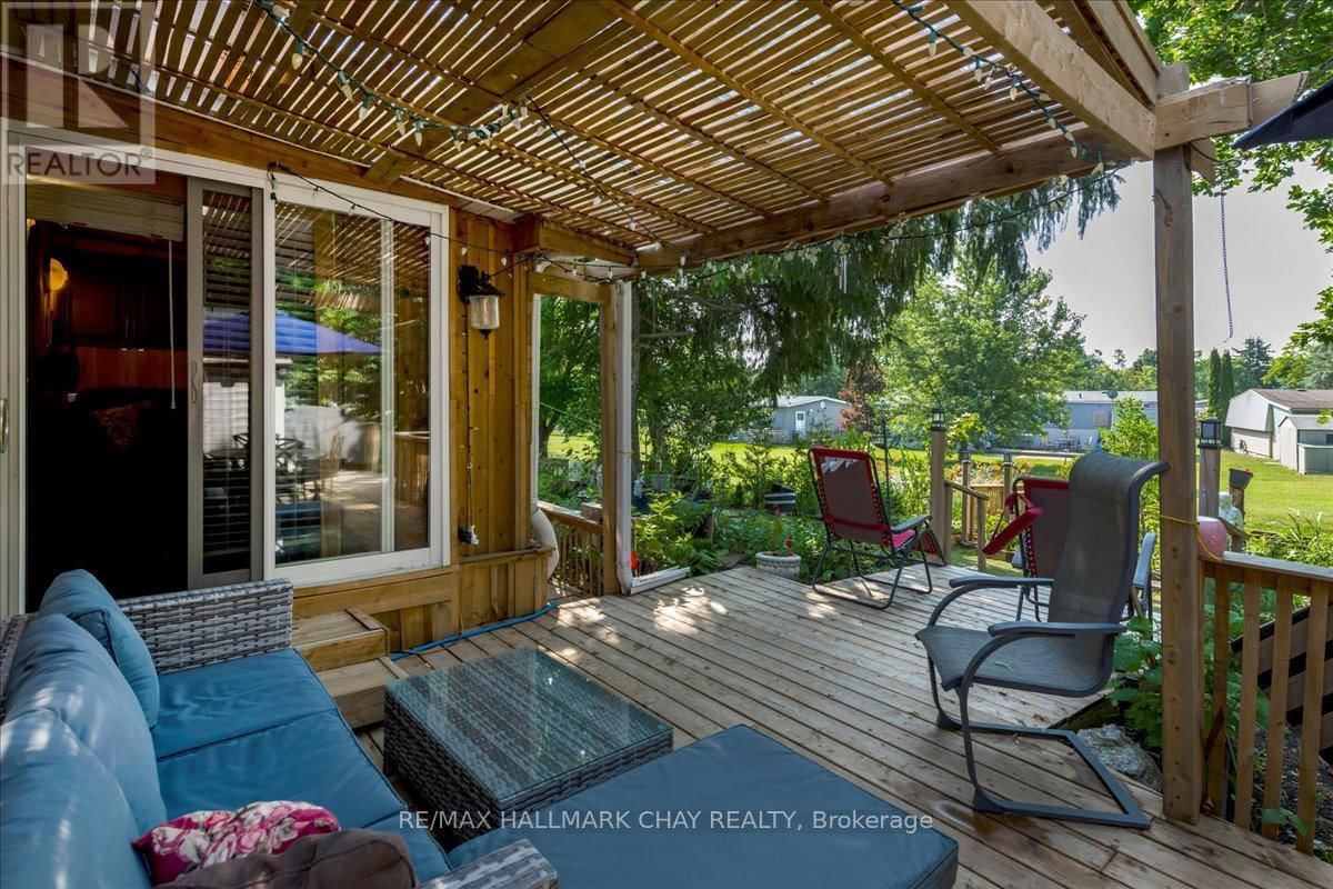 43 LINDEN LANE Image 14