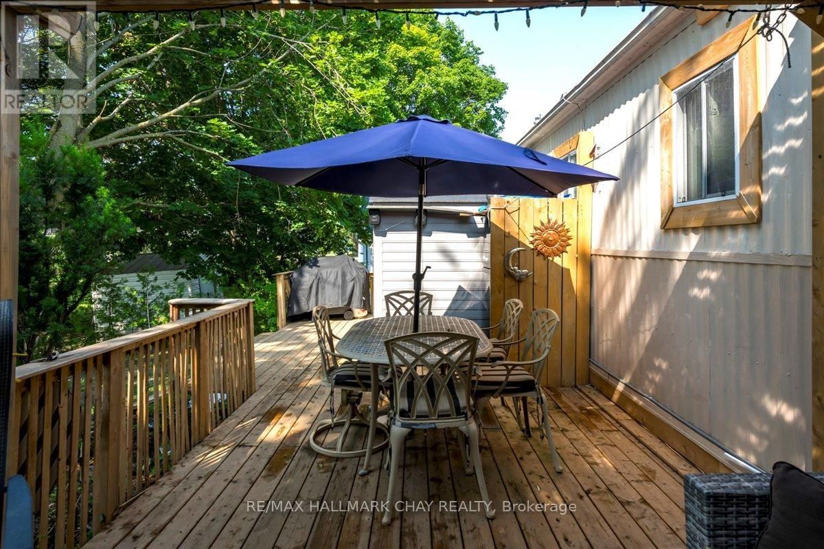 43 LINDEN LANE Image 16