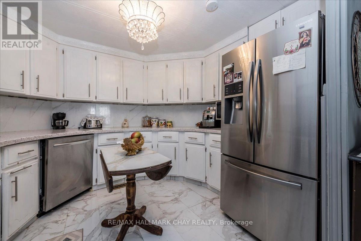 43 LINDEN LANE Image 8