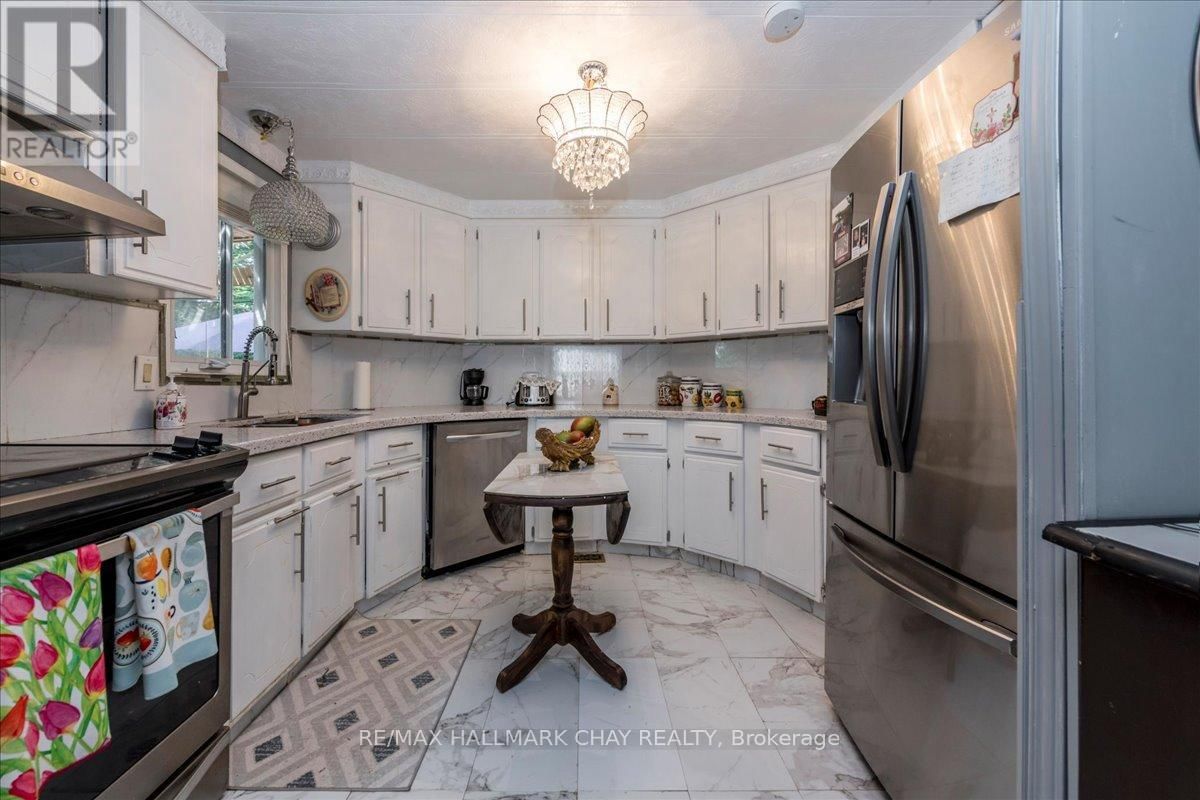 43 LINDEN LANE Image 9