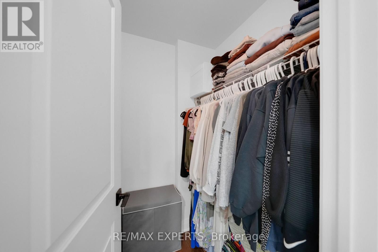 606 - 24 WOODSTREAM BOULEVARD Image 17