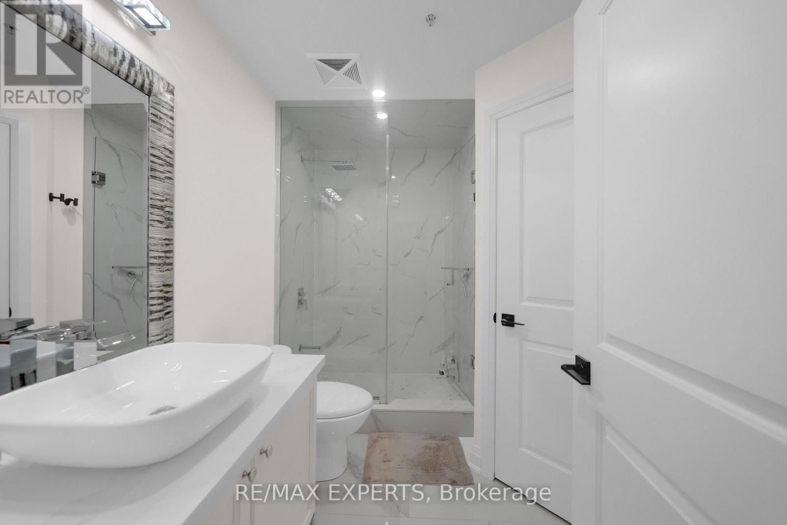 606 - 24 WOODSTREAM BOULEVARD Image 20