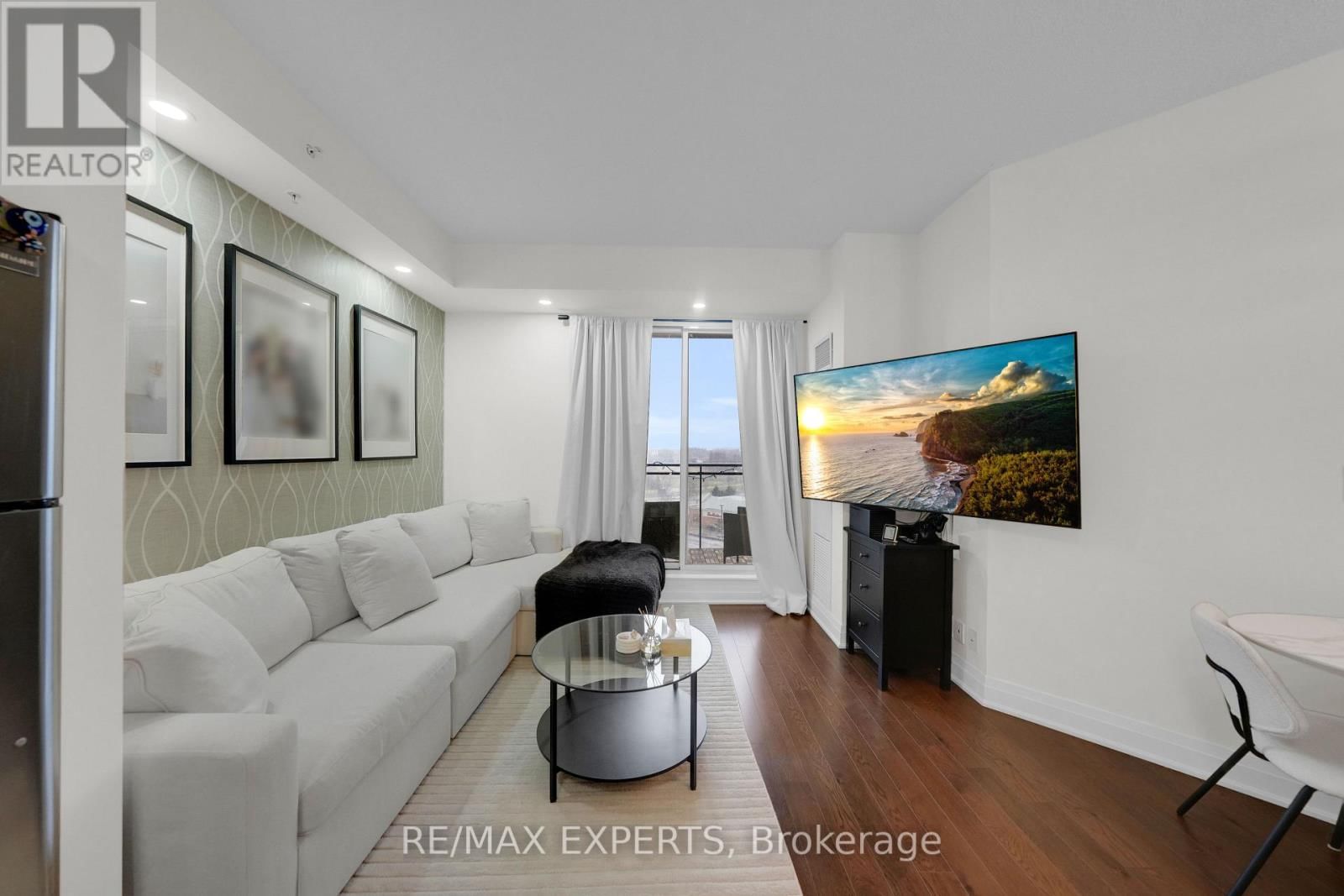 606 - 24 WOODSTREAM BOULEVARD Image 7