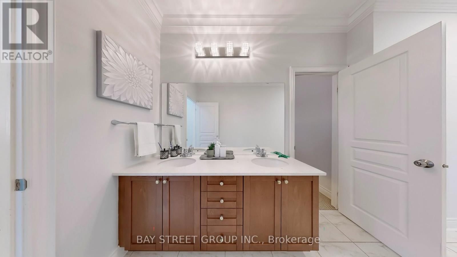 176 UPPER POST ROAD Image 29