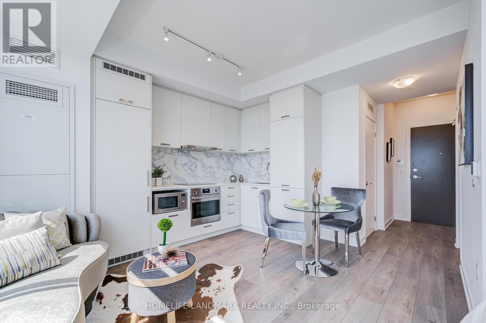 1903 - 38 HONEYCRISP CRESCENT Image 17