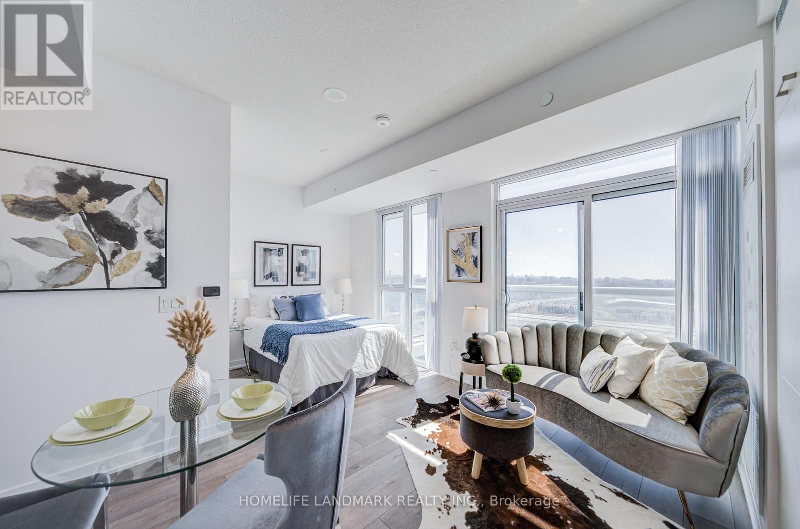 1903 - 38 HONEYCRISP CRESCENT Image 24