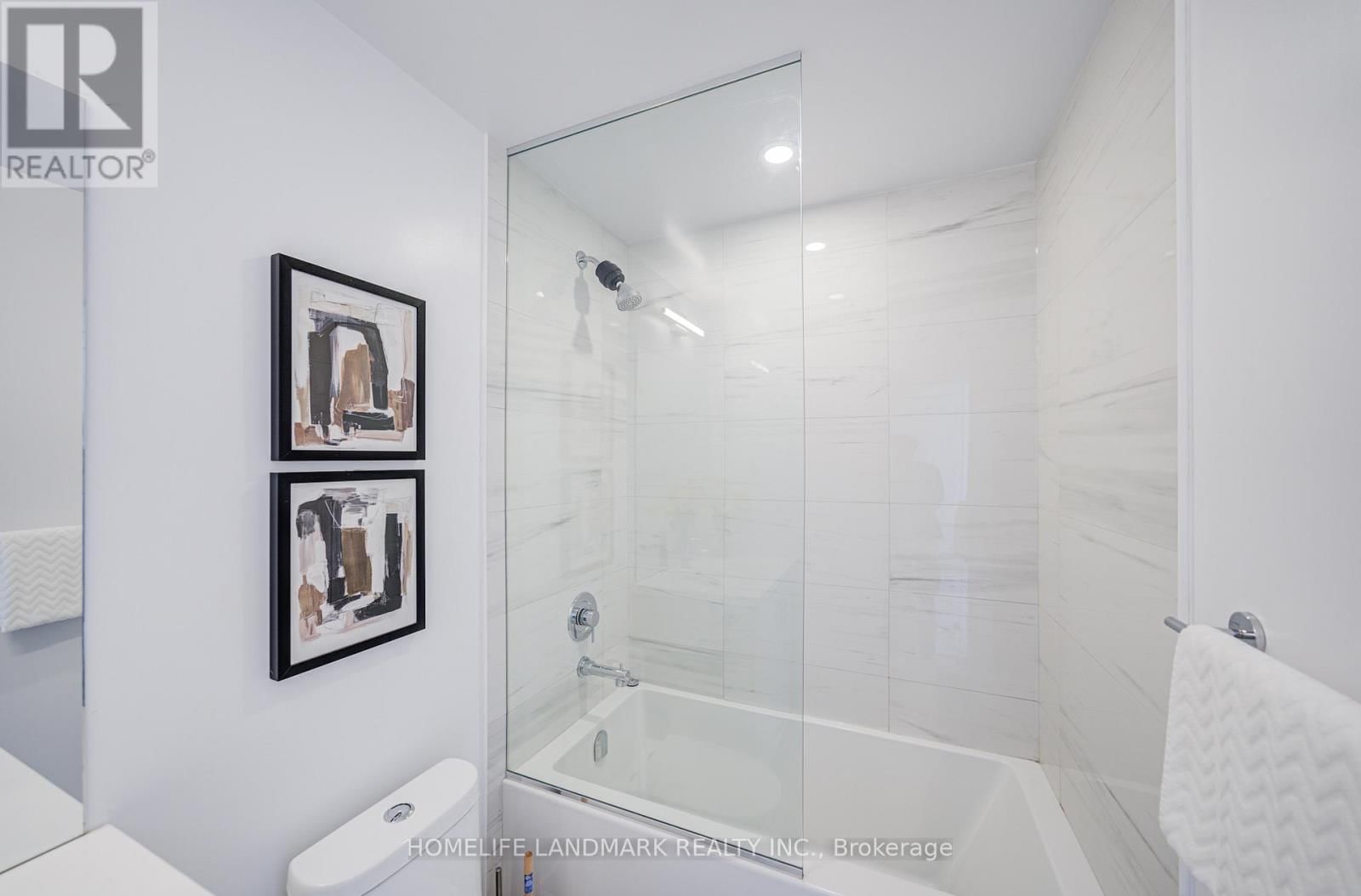 1903 - 38 HONEYCRISP CRESCENT Image 36