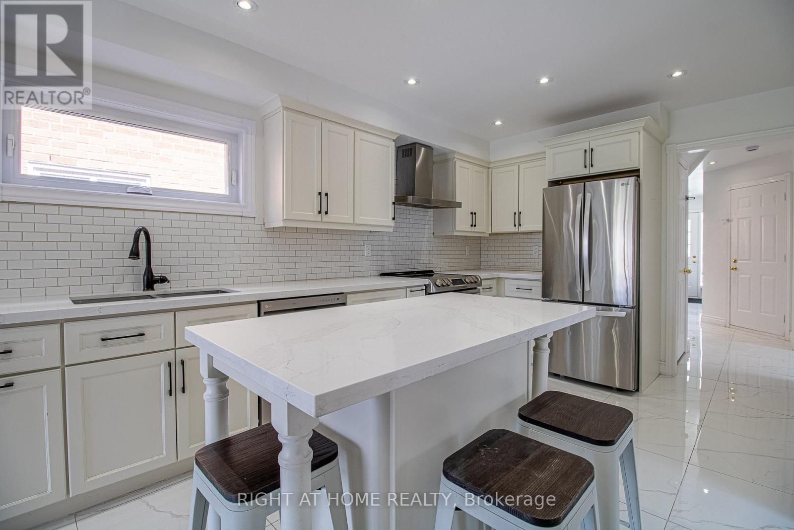 24 FORESTSIDE ROAD Image 10