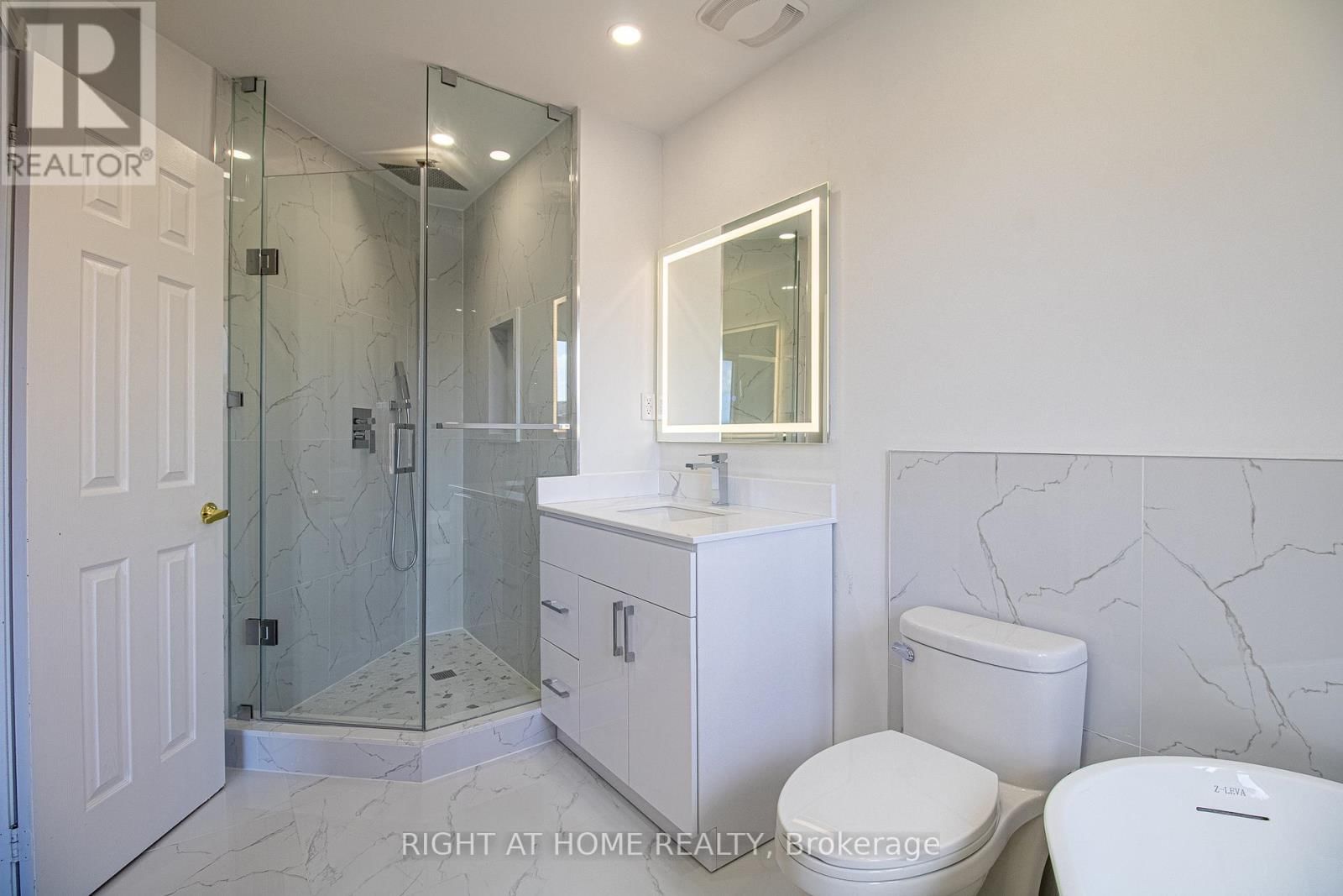 24 FORESTSIDE ROAD Image 15