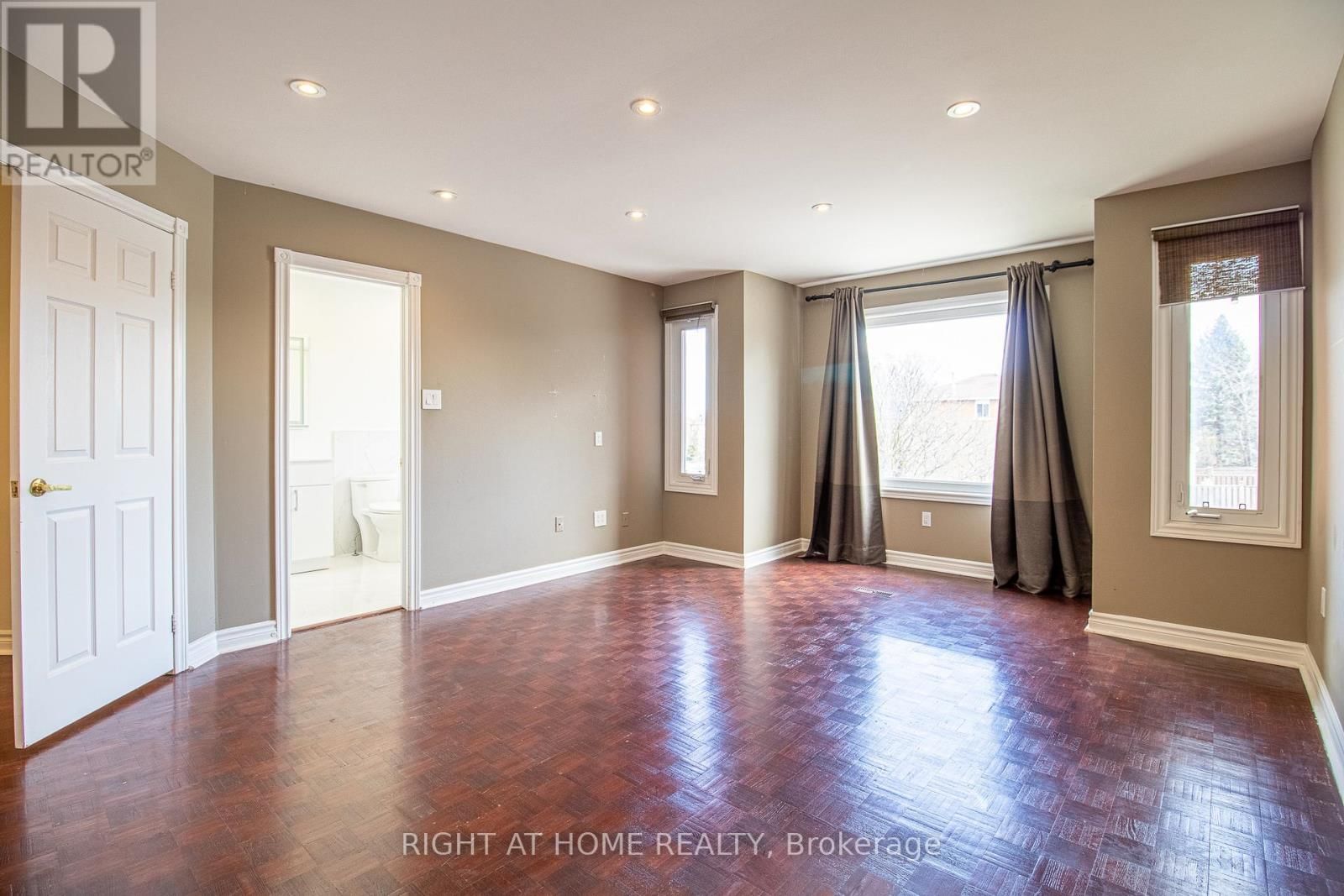 24 FORESTSIDE ROAD Image 17