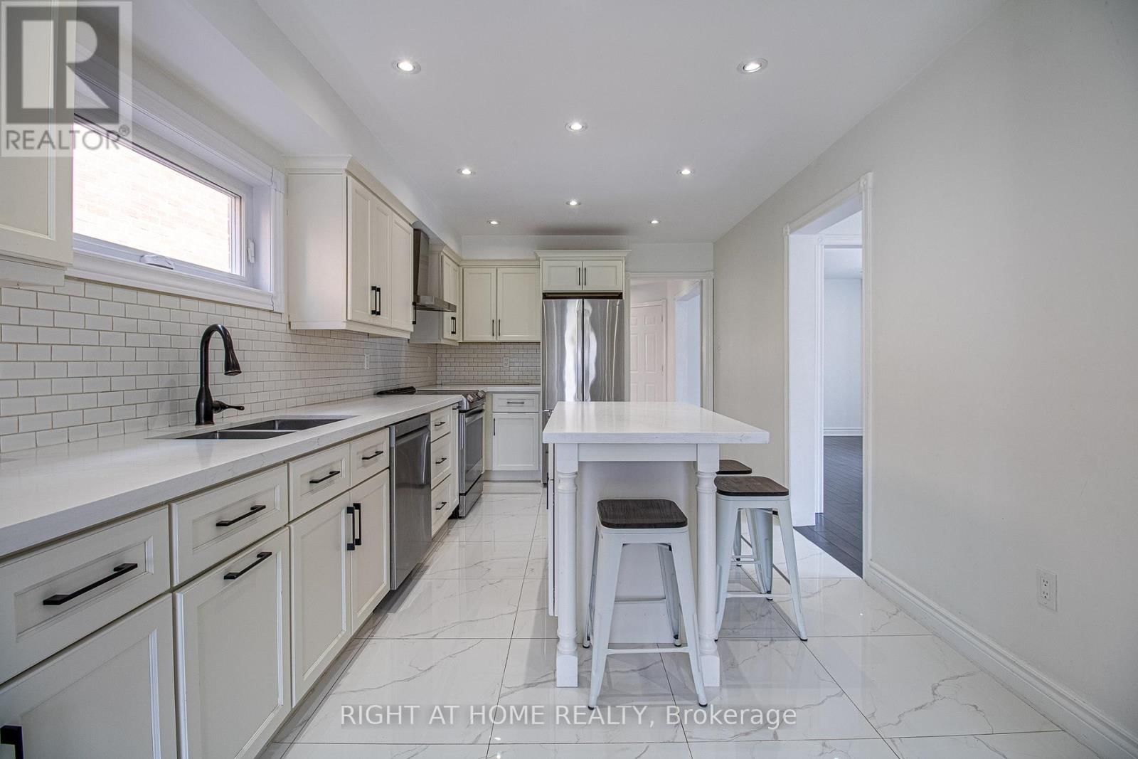 24 FORESTSIDE ROAD Image 7