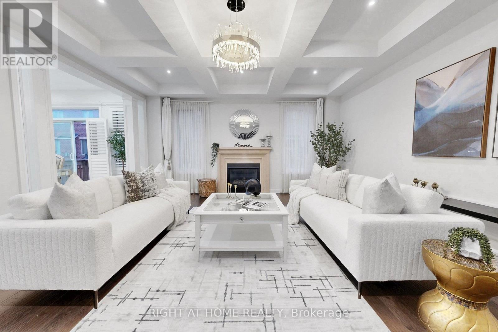 496 MACTIER DRIVE Image 17