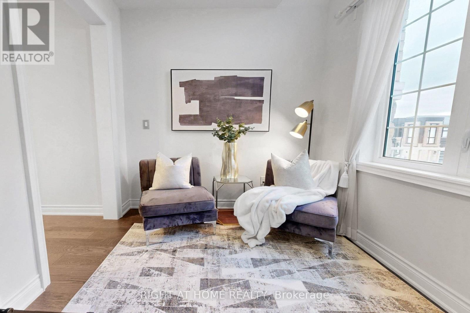 496 MACTIER DRIVE Image 27