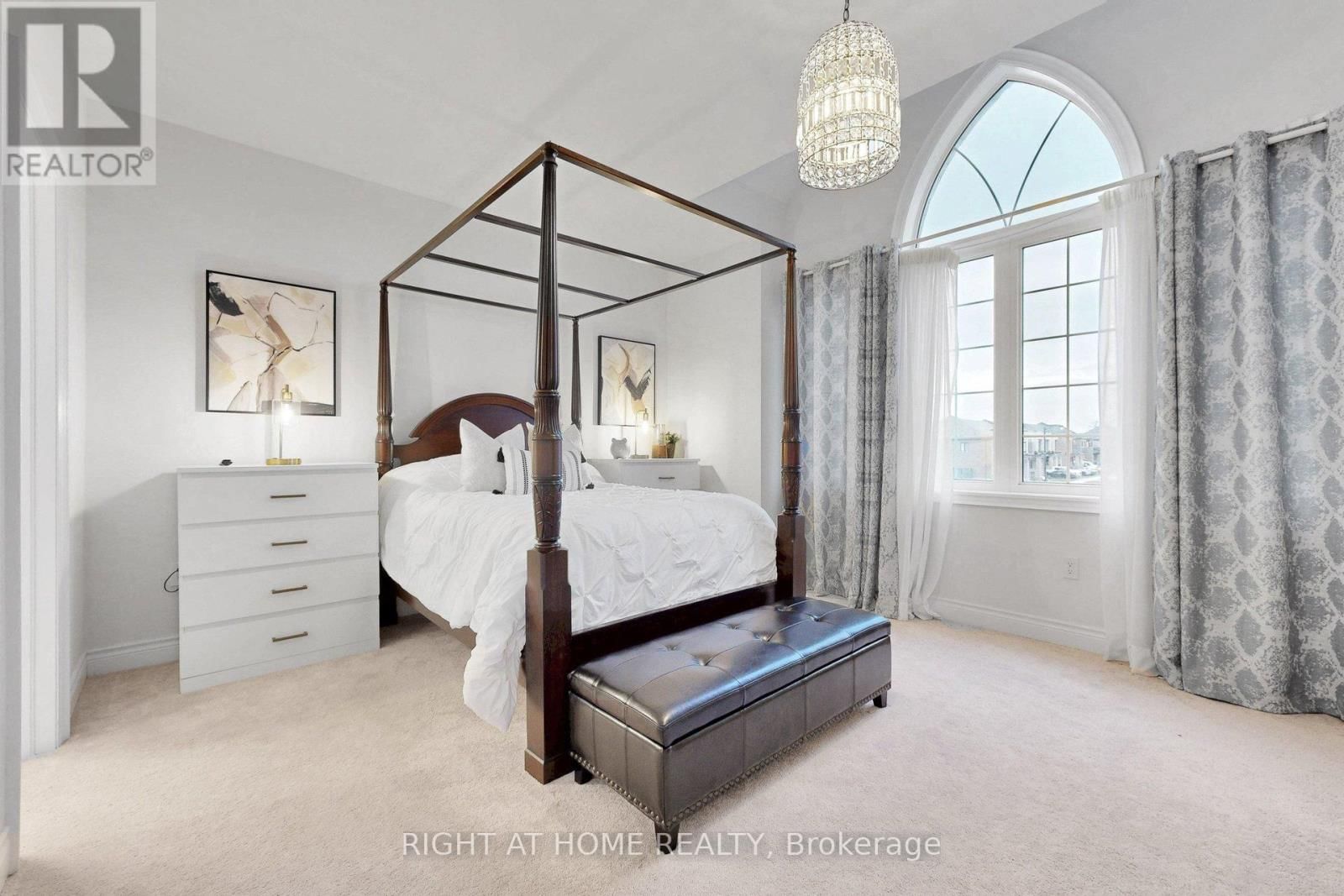 496 MACTIER DRIVE Image 36