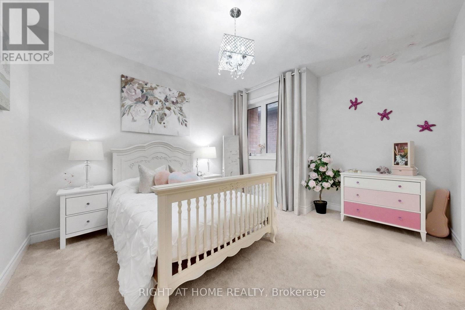 496 MACTIER DRIVE Image 38