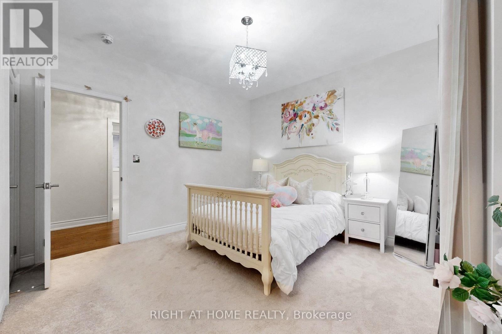 496 MACTIER DRIVE Image 39