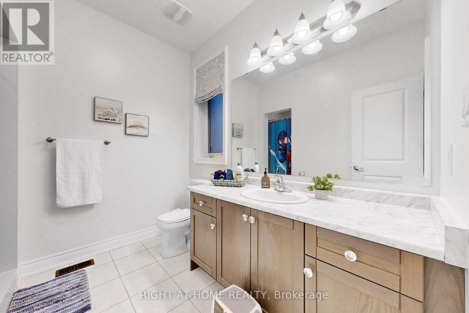 496 MACTIER DRIVE Image 42