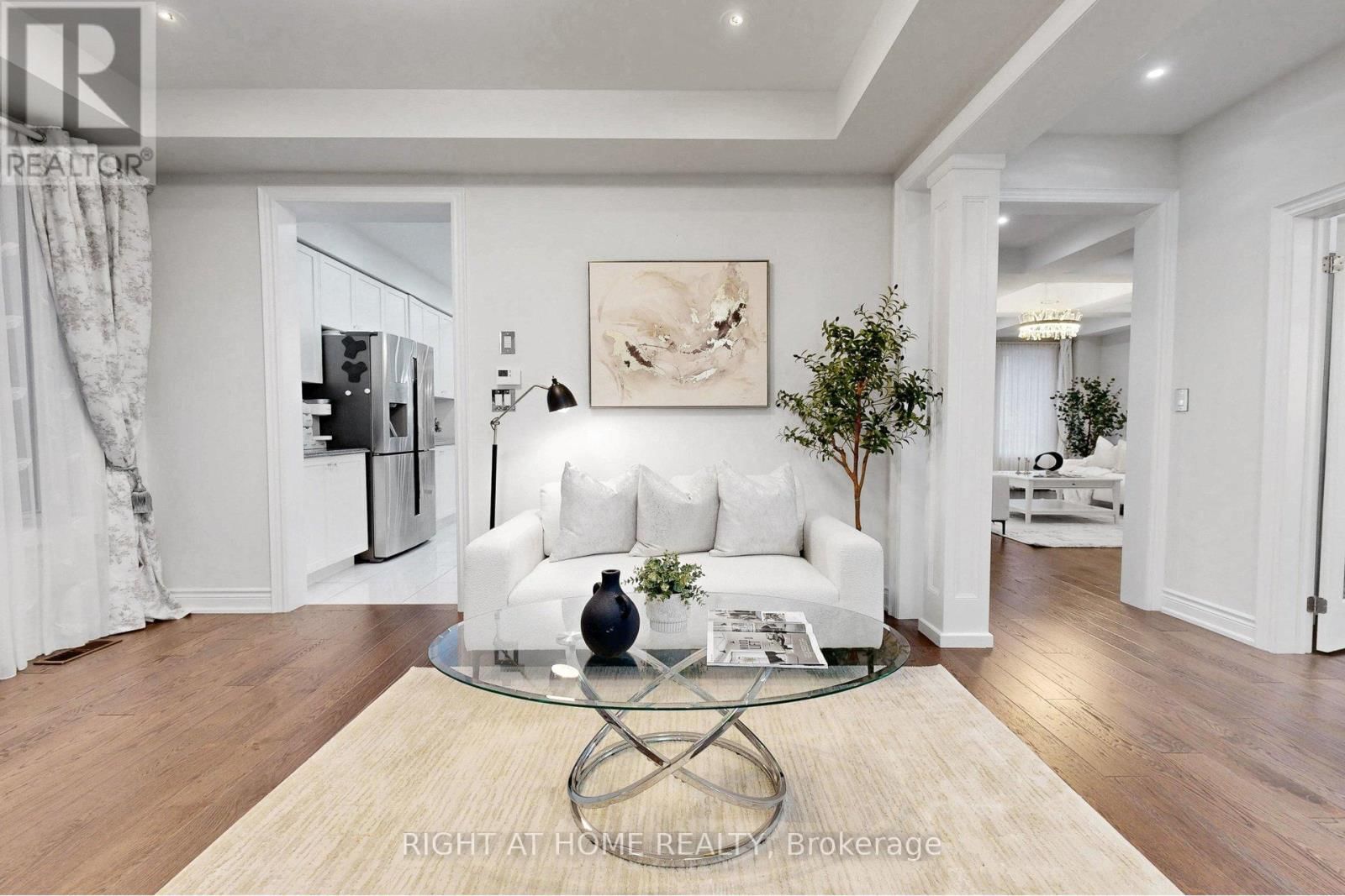 496 MACTIER DRIVE Image 6