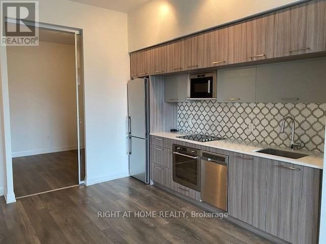 103 - 4800 HIGHWAY 7 Image 6