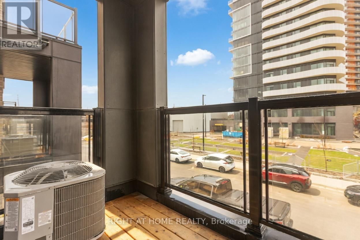 42 DANDARA GATE Image 7