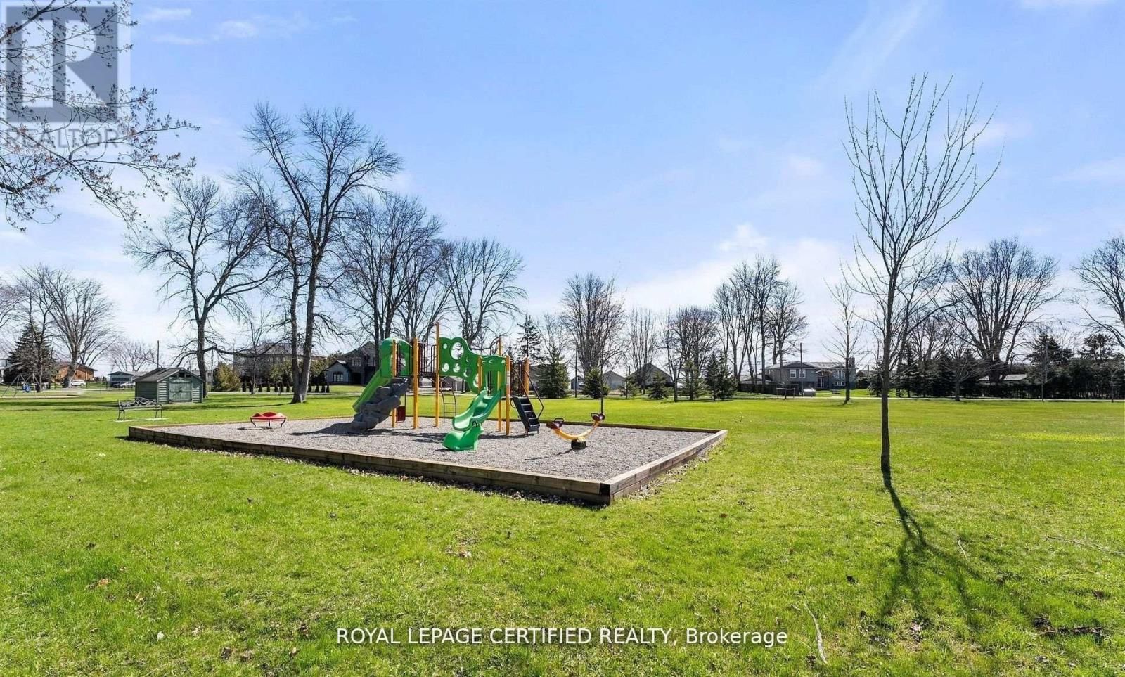 598 DUCLOS POINT ROAD Image 32