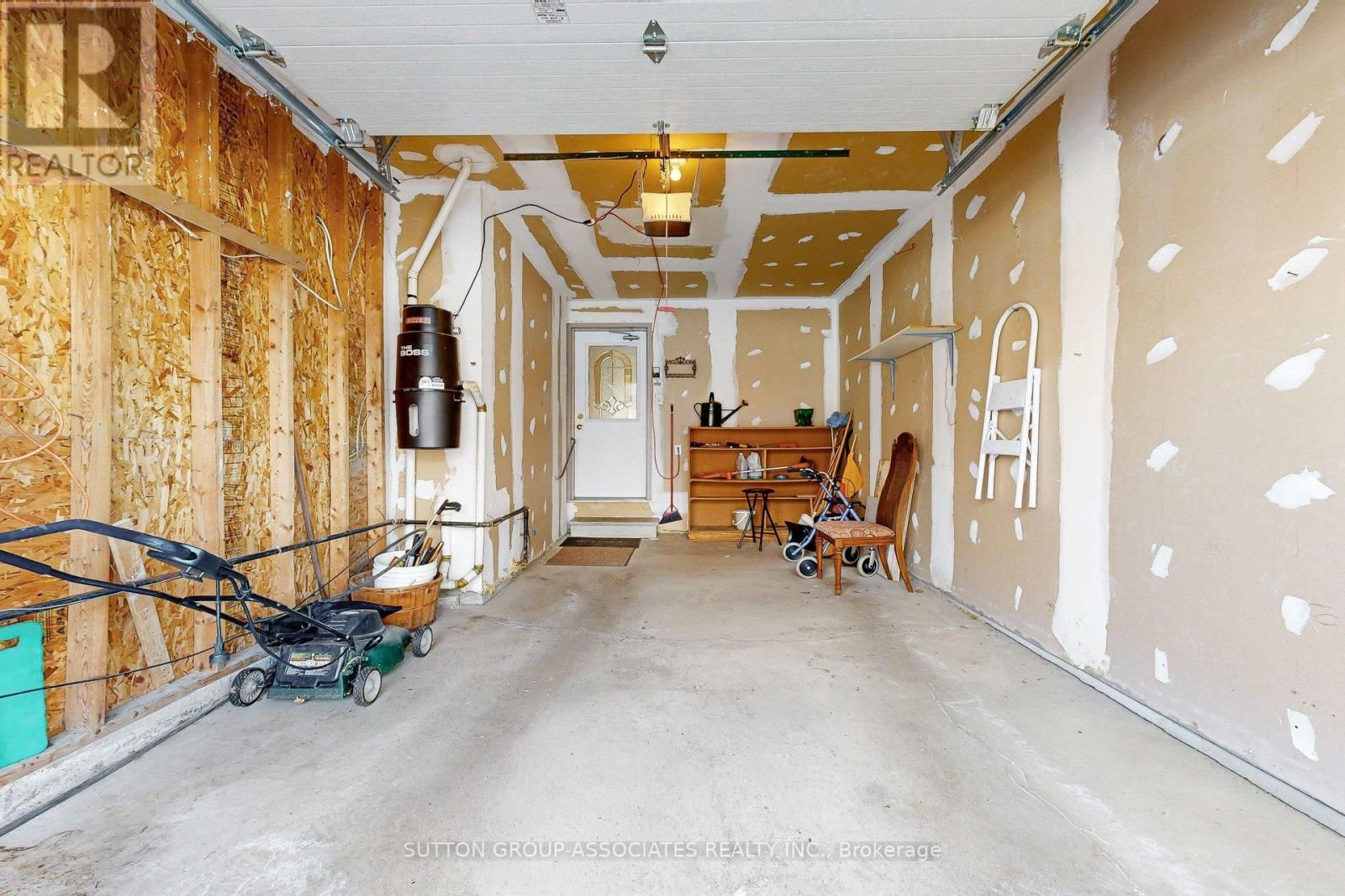 31 PAIRASH AVENUE Image 43