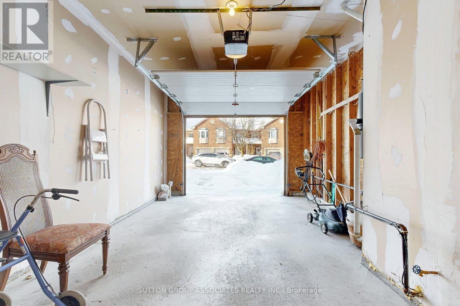 31 PAIRASH AVENUE Image 44