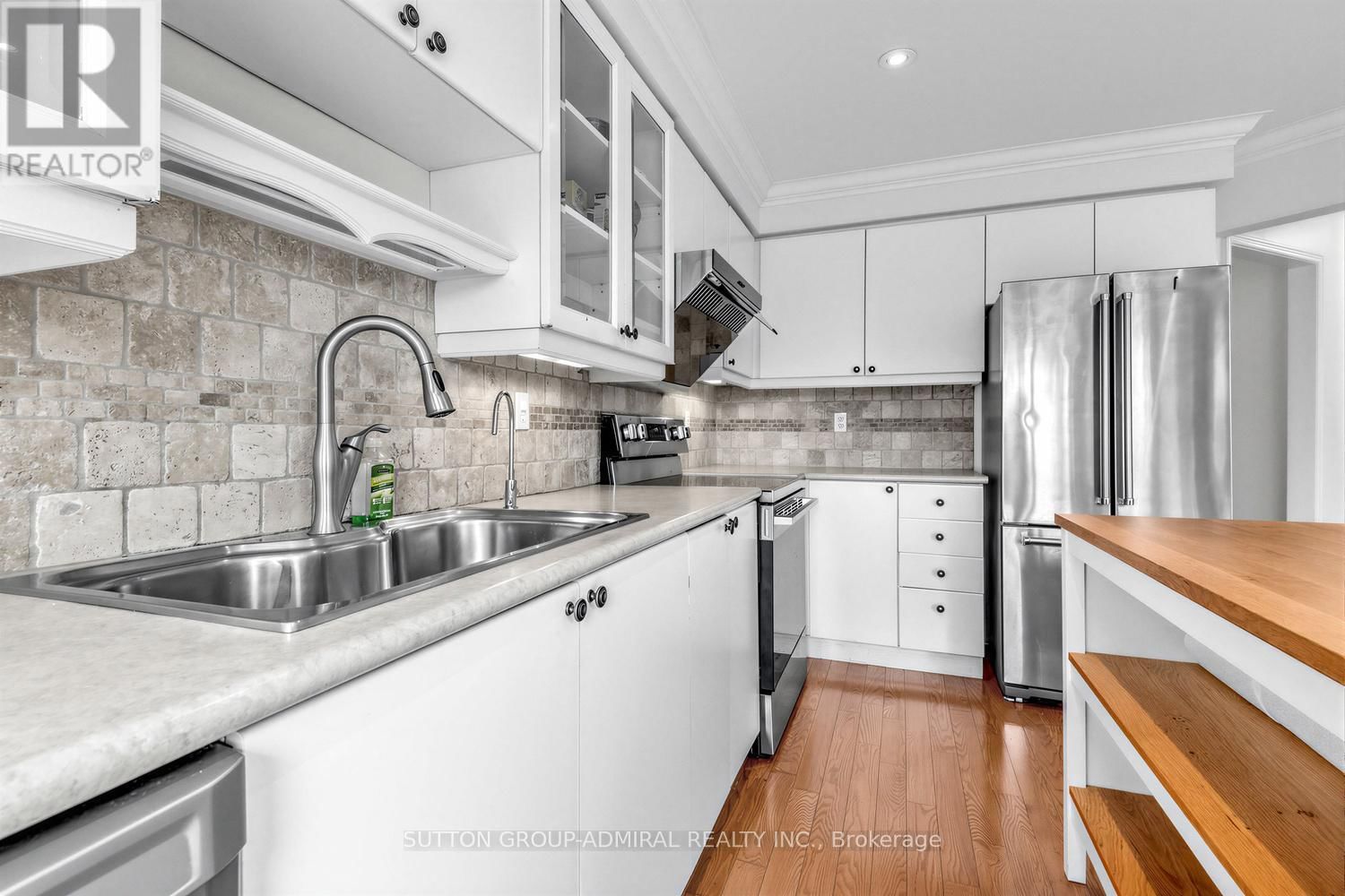 68 REDONDO DRIVE Image 17