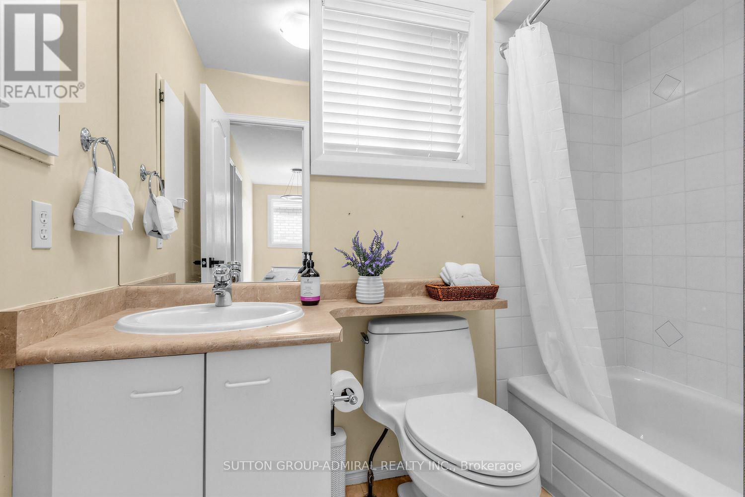 68 REDONDO DRIVE Image 25