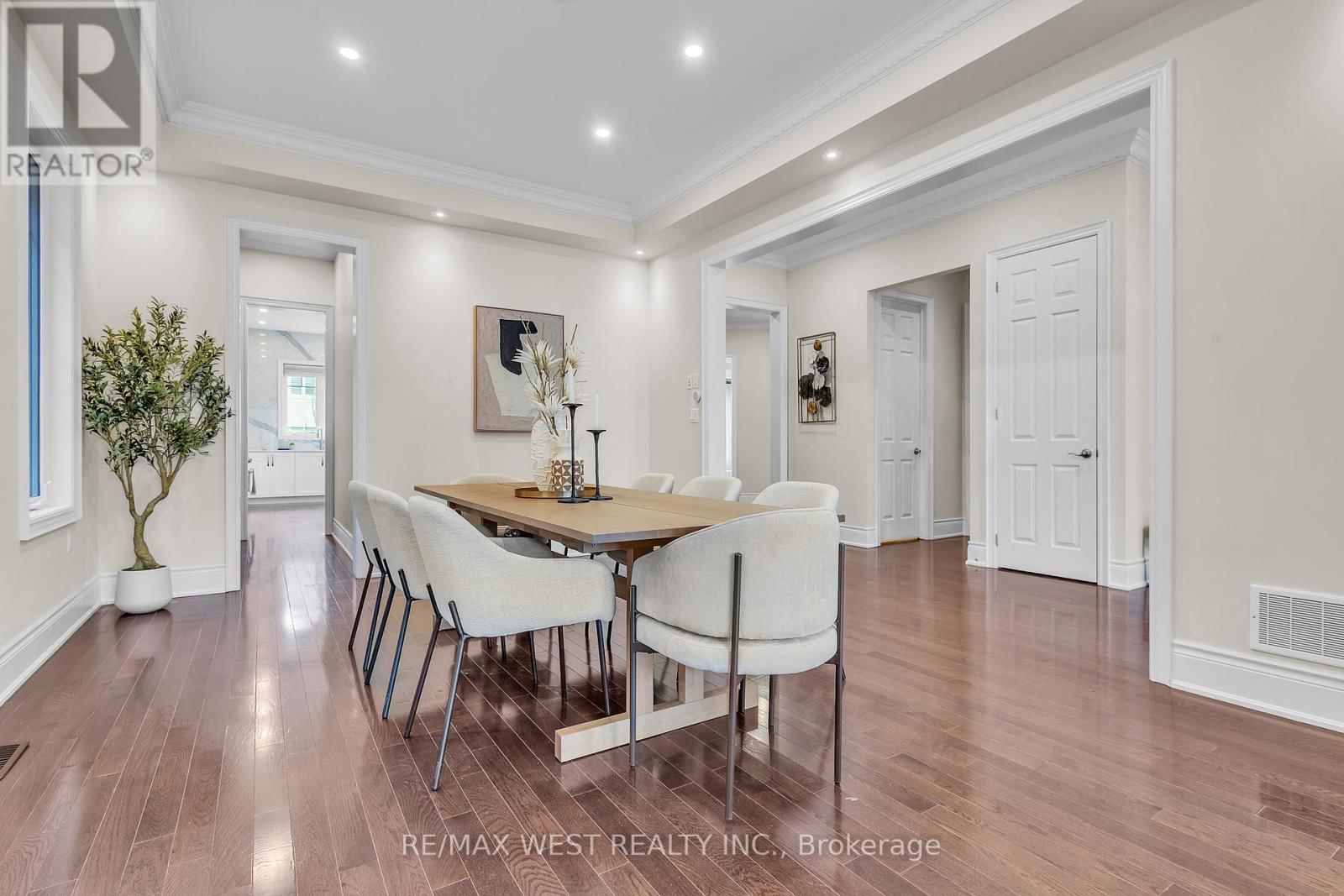 17 TORGAN TRAIL Image 11