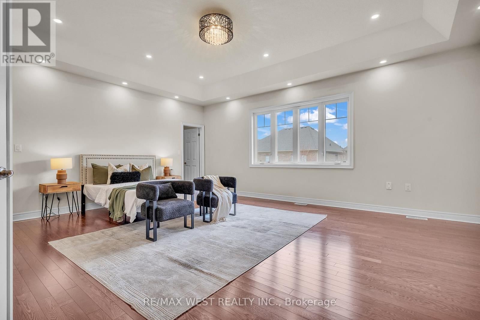 17 TORGAN TRAIL Image 32