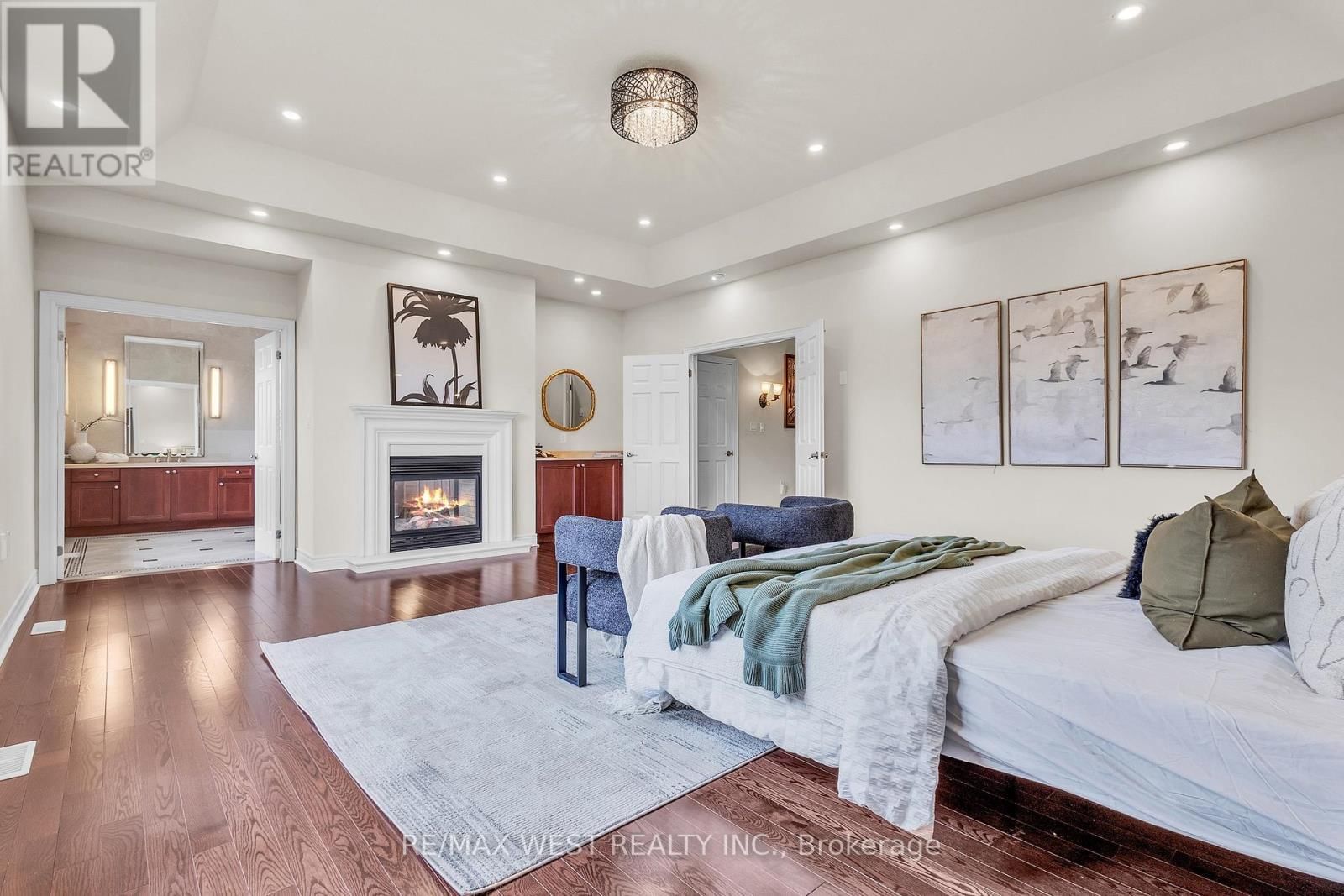 17 TORGAN TRAIL Image 34