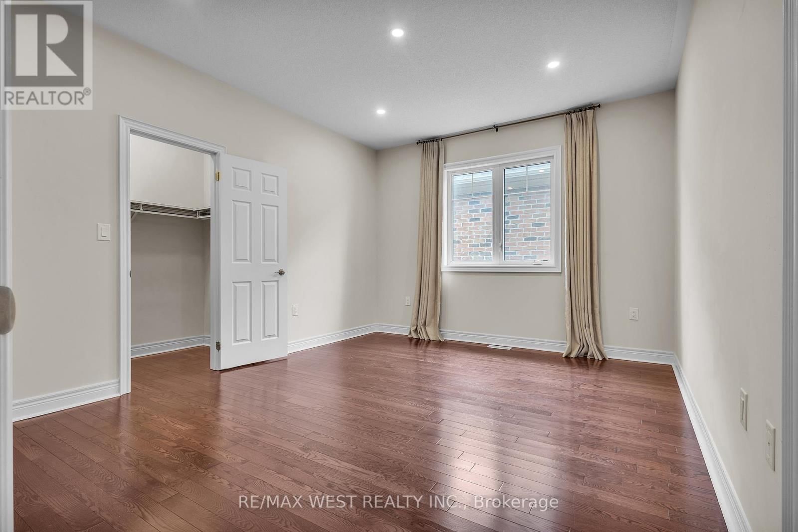 17 TORGAN TRAIL Image 39