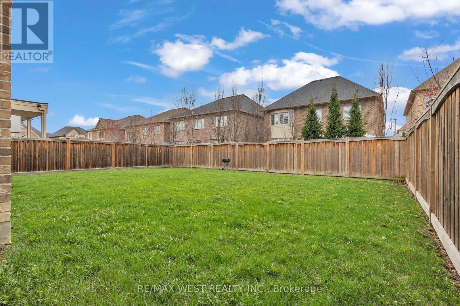 17 TORGAN TRAIL Image 45