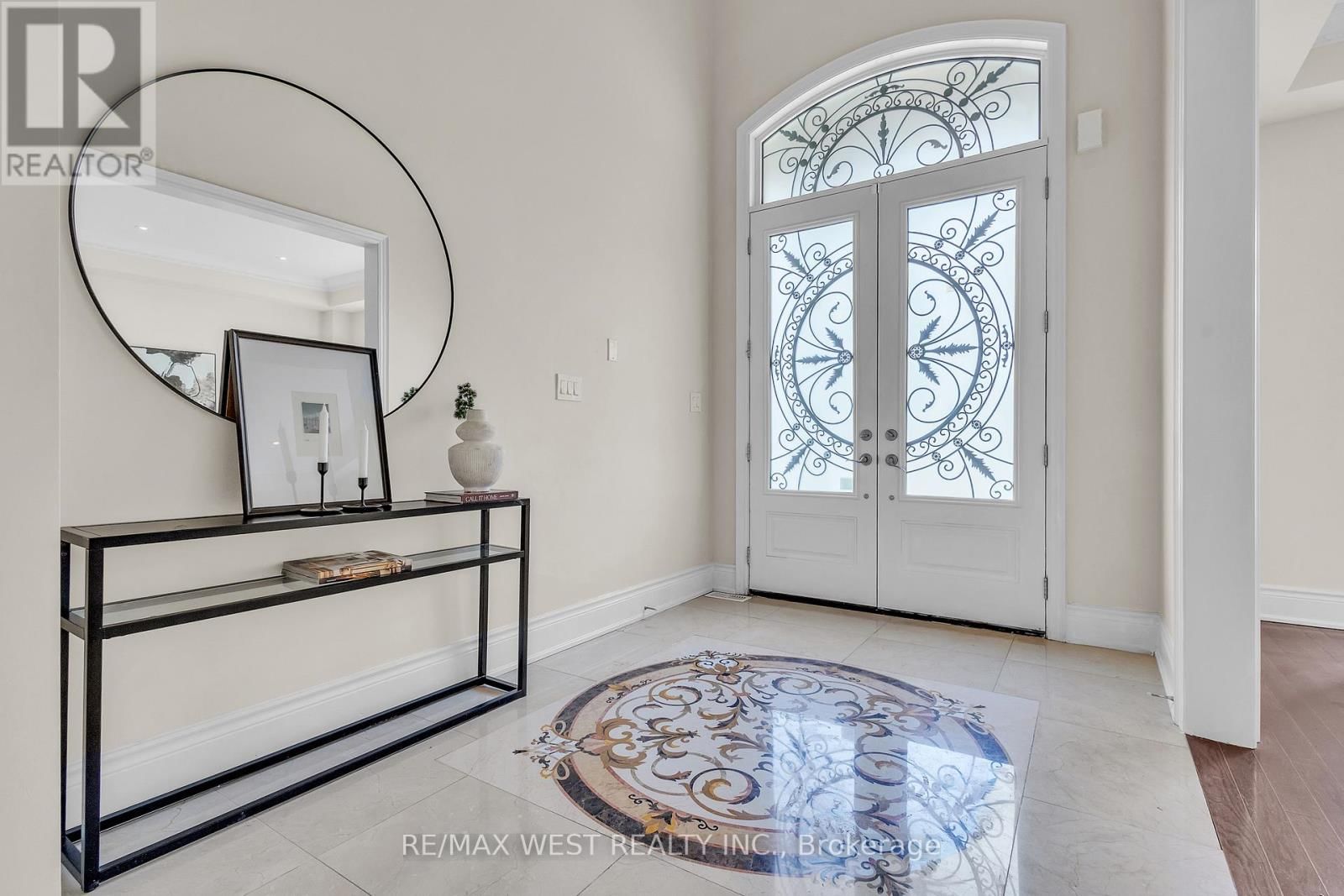 17 TORGAN TRAIL Image 6