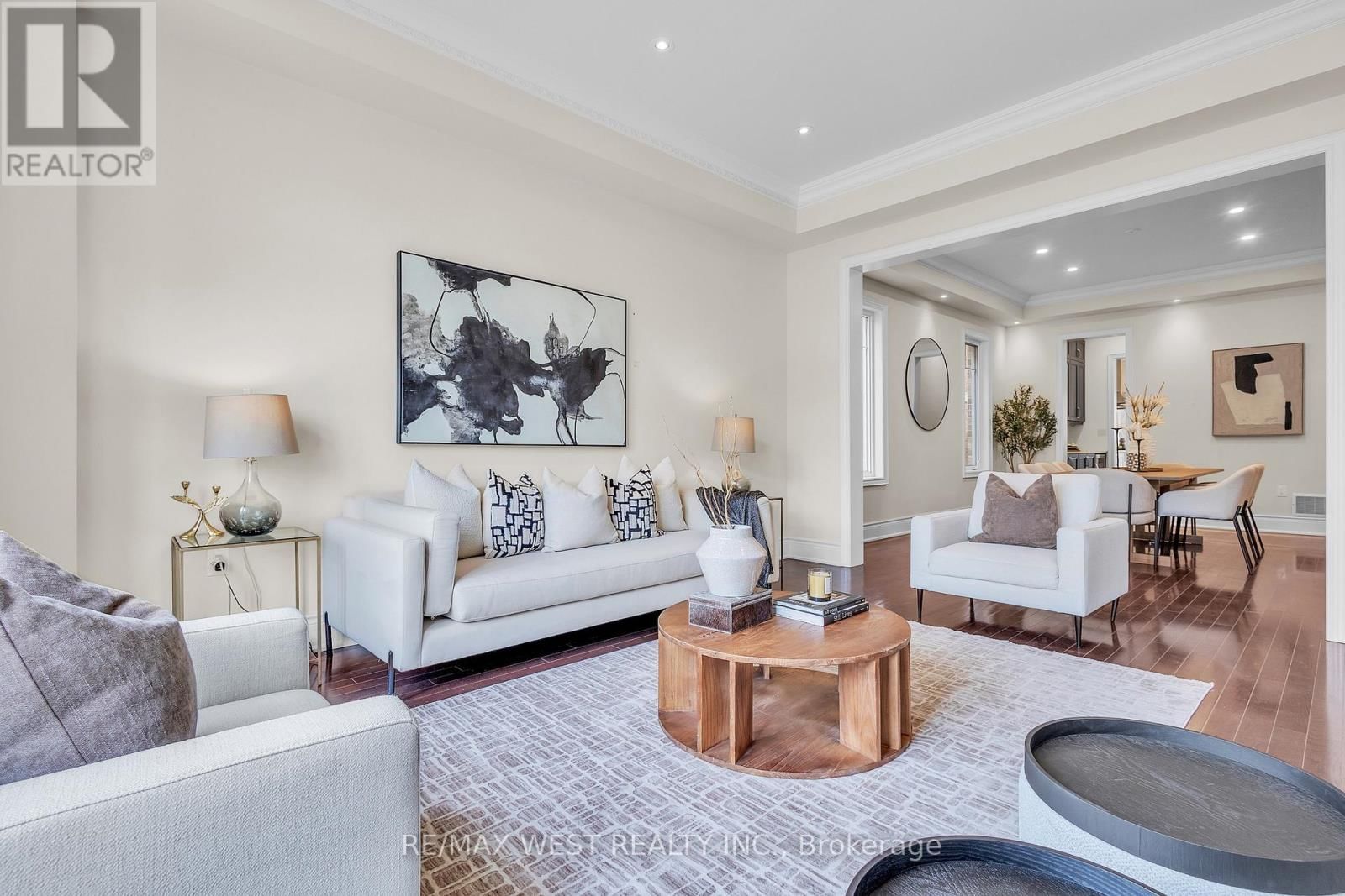 17 TORGAN TRAIL Image 8