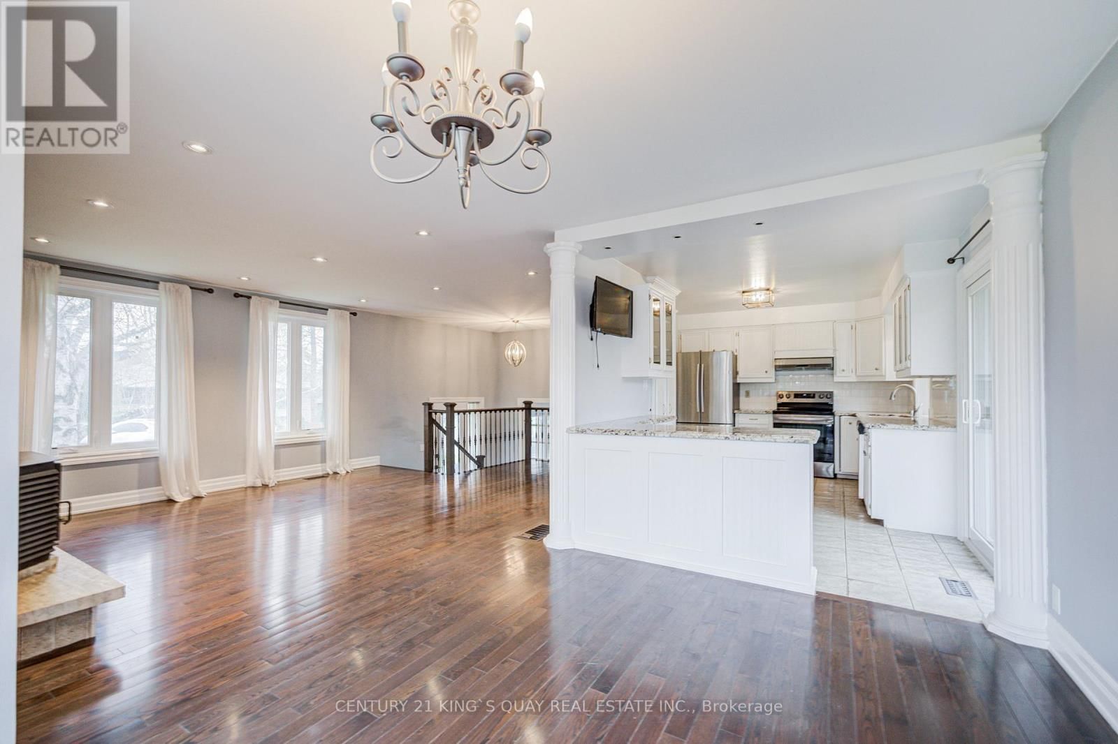 11 GEORGE STREET Image 15