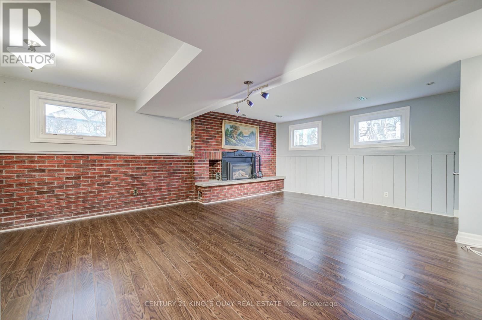 11 GEORGE STREET Image 21