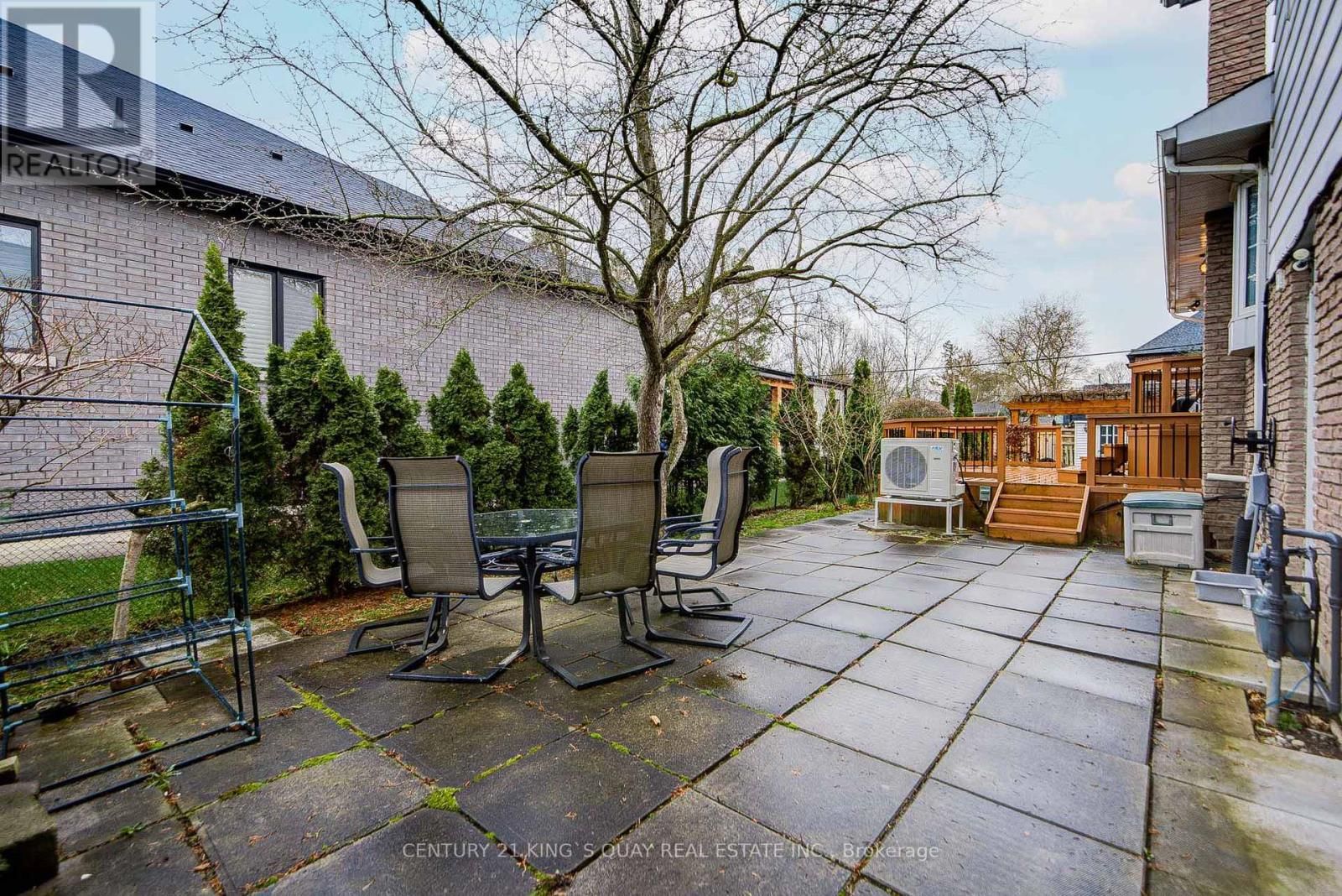 11 GEORGE STREET Image 26