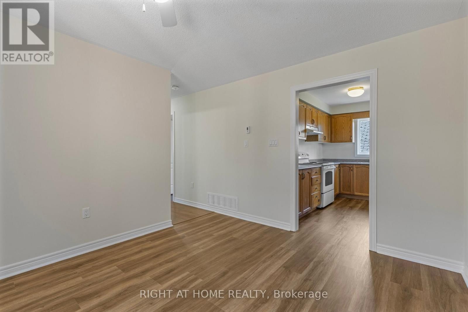 173 SIMCOE ROAD Image 11