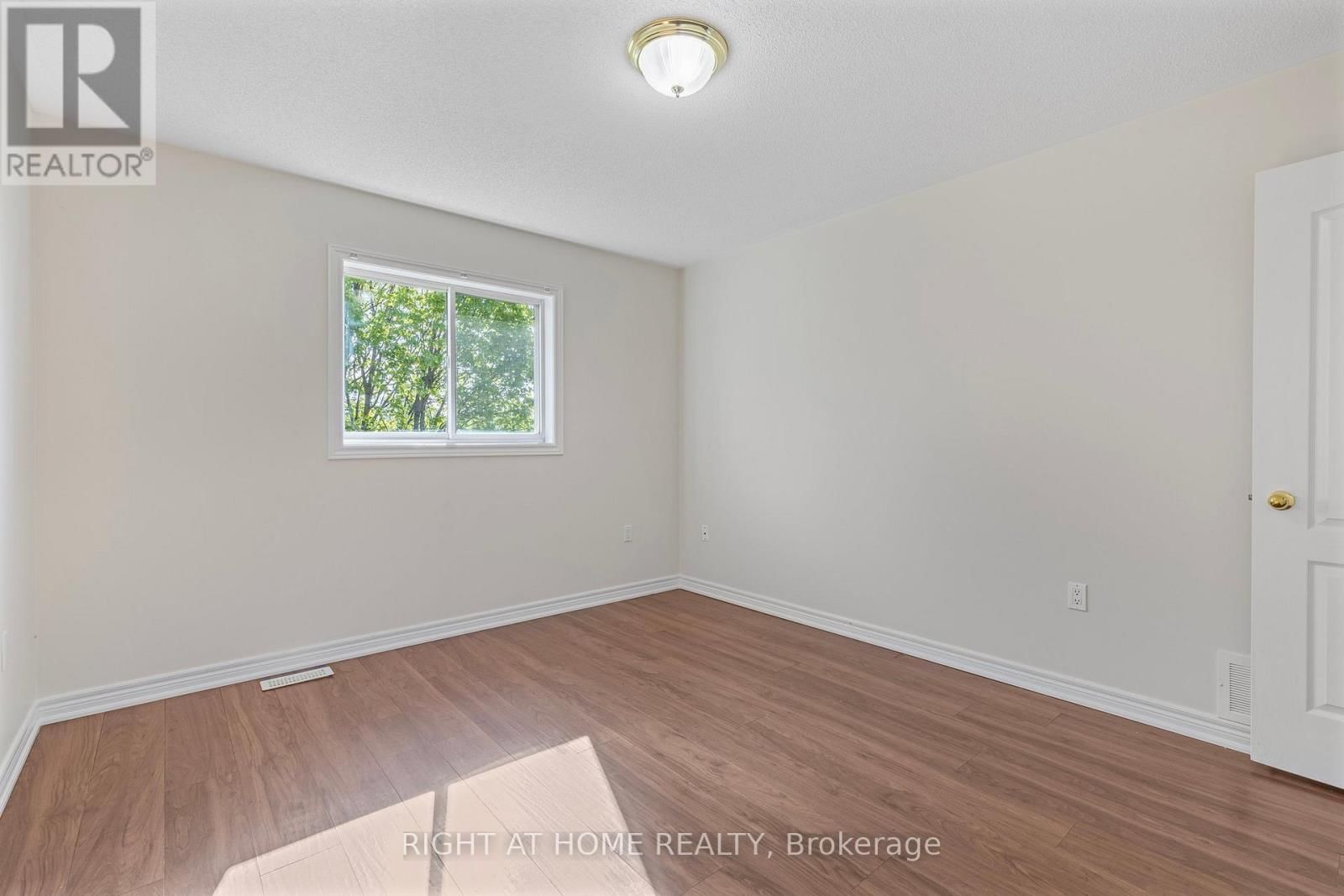 173 SIMCOE ROAD Image 20