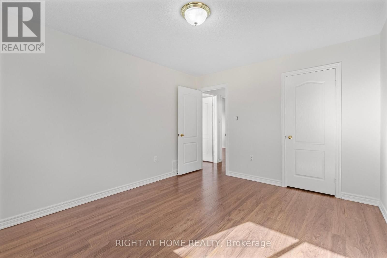 173 SIMCOE ROAD Image 21