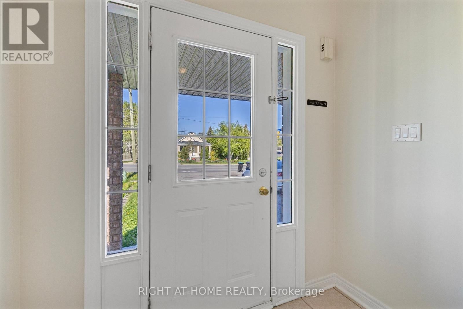 173 SIMCOE ROAD Image 4