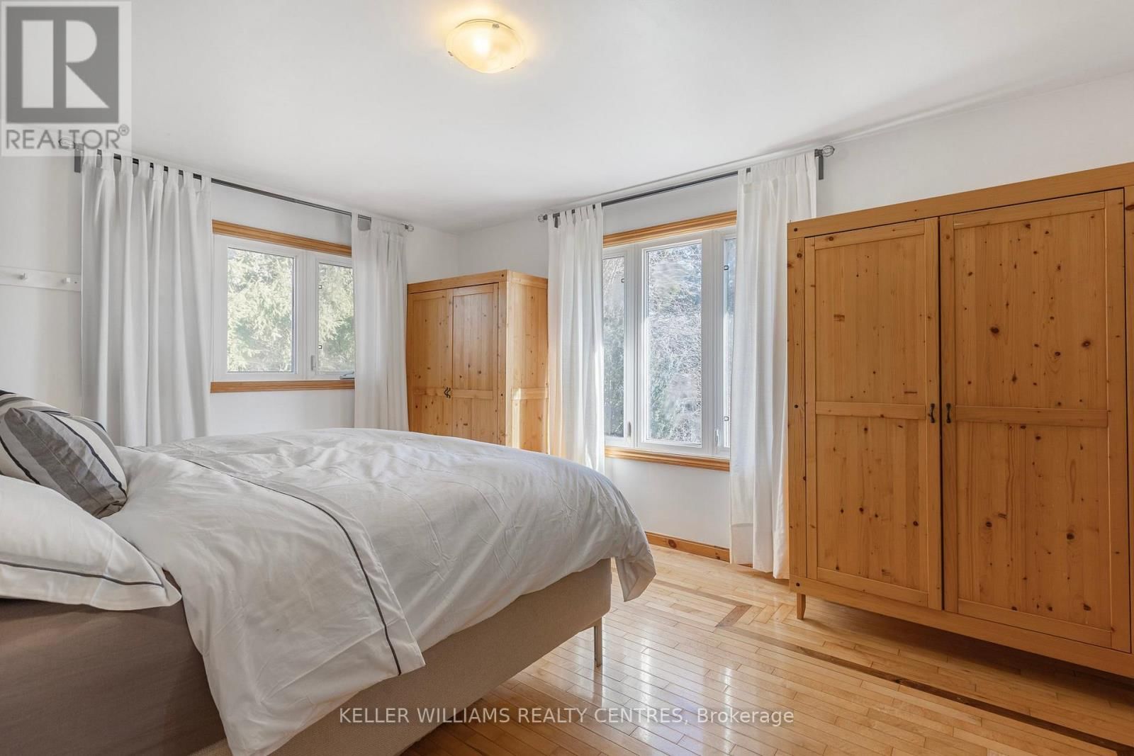 49 JENNIFER CRESCENT Image 16