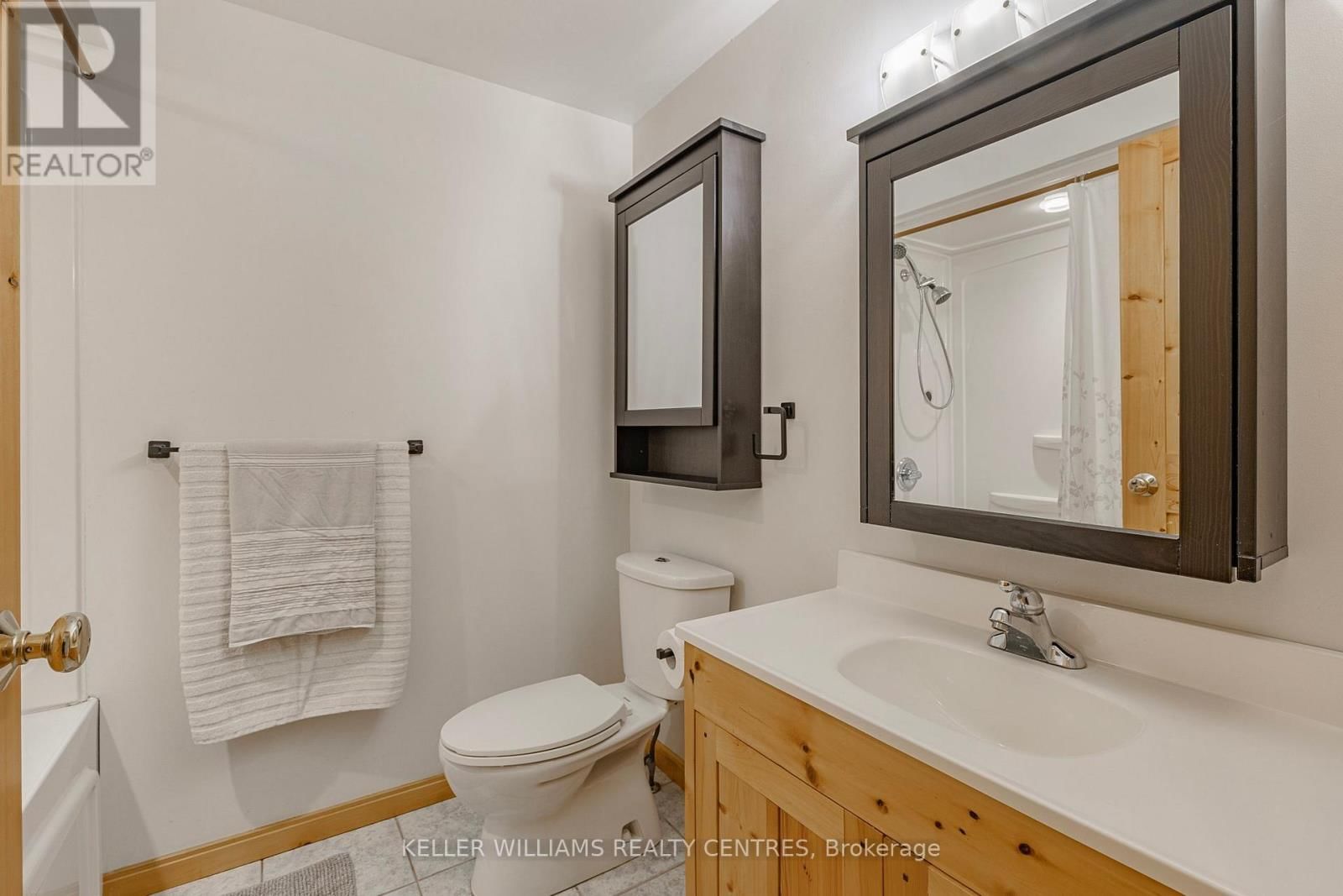 49 JENNIFER CRESCENT Image 21