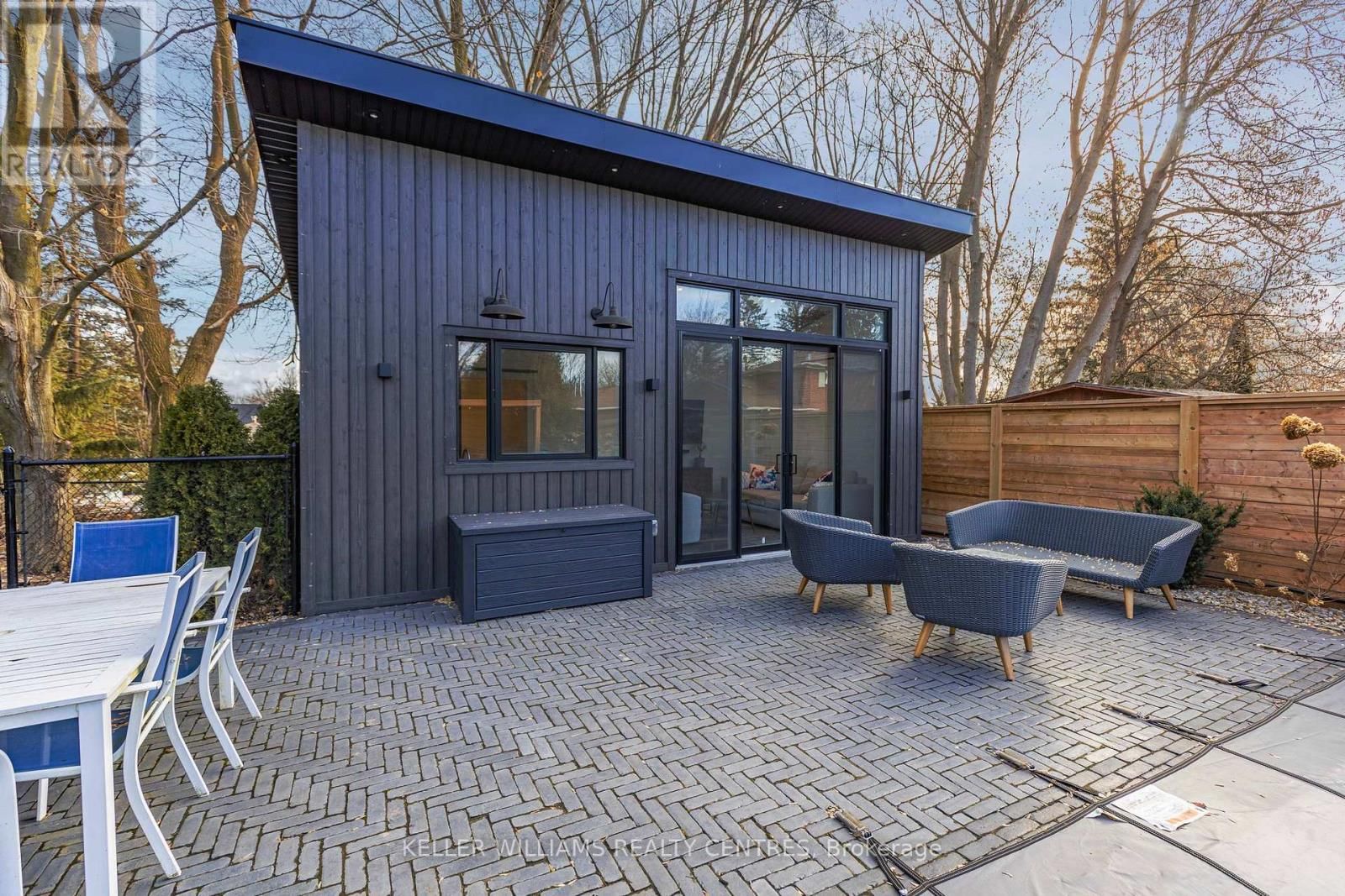 49 JENNIFER CRESCENT Image 33